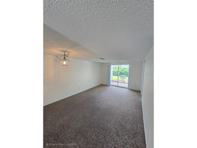 One or more photo(s) has been virtually staged. Carefree Living on Seven Springs Golf and Country Club in Florida - for sale on GolfHomes.com, golf home, golf lot