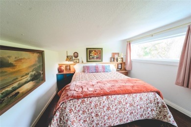 Discover your perfect getaway in this fully furnished tiny on Horseshoe Bend Country Club in Texas - for sale on GolfHomes.com, golf home, golf lot
