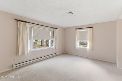 Welcome to this well-maintained 2 bedroom, 2 bathroom on Rossmoor Golf Club in New Jersey - for sale on GolfHomes.com, golf home, golf lot