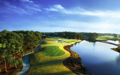 This 1st floor studio is beautifully updated and offers the on Sandestin Golf and Beach Resort - Raven in Florida - for sale on GolfHomes.com, golf home, golf lot