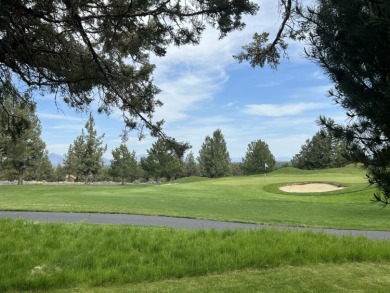 Experience the pinnacle of fractional ownership! Located in the on Eagle Crest Golf Resort - Resort Course in Oregon - for sale on GolfHomes.com, golf home, golf lot