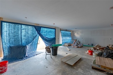 Amazing New Waterfront Home built by Thomas Construction in on The Oaks Golf Course in Missouri - for sale on GolfHomes.com, golf home, golf lot