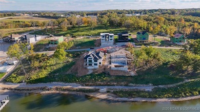 Amazing New Waterfront Home built by Thomas Construction in on The Oaks Golf Course in Missouri - for sale on GolfHomes.com, golf home, golf lot