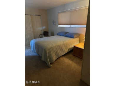 Great Winter getaway ! This home is move in ready. Quartz on Sun Lakes Country Club in Arizona - for sale on GolfHomes.com, golf home, golf lot