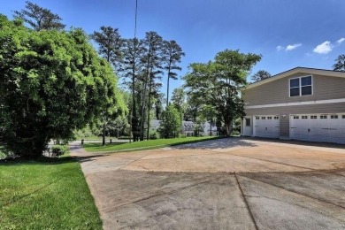 HIGHLY MOTIVATED SELLER! Welcome to the epitome of luxury living on College Park Municipal Golf Course in Georgia - for sale on GolfHomes.com, golf home, golf lot