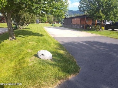 Beautiful Class A only Lot. A 1st class Owners Lounge w/kitchen on Stoneridge Golf Club in Idaho - for sale on GolfHomes.com, golf home, golf lot