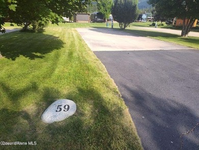 Beautiful Class A only Lot. A 1st class Owners Lounge w/kitchen on Stoneridge Golf Club in Idaho - for sale on GolfHomes.com, golf home, golf lot