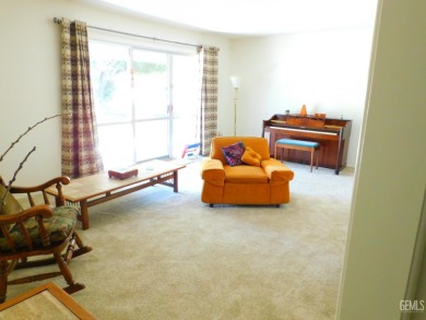 Great home in a very established area on the golf course !! This on Sundale Country Club in California - for sale on GolfHomes.com, golf home, golf lot