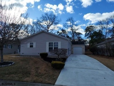 Well cared for turnkey 2 bed 2 bath Turnberry model home in this on Mays Landing Golf and Country Club in New Jersey - for sale on GolfHomes.com, golf home, golf lot