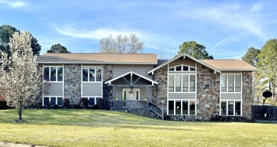 Spacious split level 3,658 sq. ft. 5BR/2.5BA home in on Foxwood Golf Club in Arkansas - for sale on GolfHomes.com, golf home, golf lot