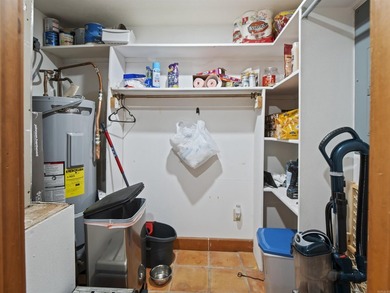 THIS CHARMING 2 STORY HOME CENTRALLY LOCATED IN BEAUTIFUL HOT on DeSoto Golf Course in Arkansas - for sale on GolfHomes.com, golf home, golf lot