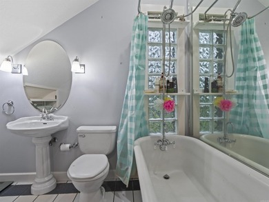 THIS CHARMING 2 STORY HOME CENTRALLY LOCATED IN BEAUTIFUL HOT on DeSoto Golf Course in Arkansas - for sale on GolfHomes.com, golf home, golf lot