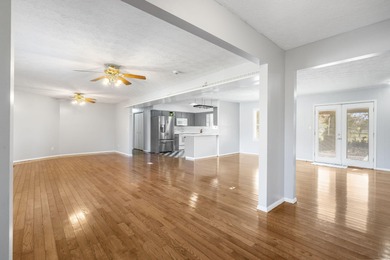 Welcome to this inviting single story home at 1980 E Smith in on Bill and Payne Stewart Golf Course  in Missouri - for sale on GolfHomes.com, golf home, golf lot