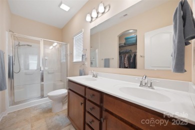 Welcome to this beautifully maintained 3-bedroom, 2.5-bath on Edgewater Golf Club in South Carolina - for sale on GolfHomes.com, golf home, golf lot