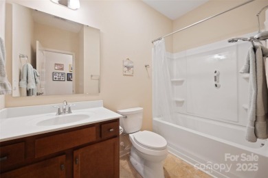 Welcome to this beautifully maintained 3-bedroom, 2.5-bath on Edgewater Golf Club in South Carolina - for sale on GolfHomes.com, golf home, golf lot
