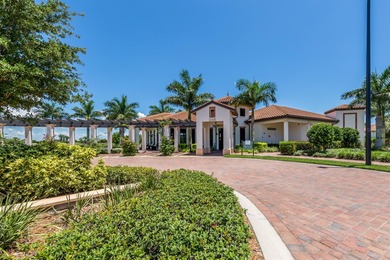 This meticulously maintained, WCI-built residence nestled in the on Sarasota National Golf Club in Florida - for sale on GolfHomes.com, golf home, golf lot