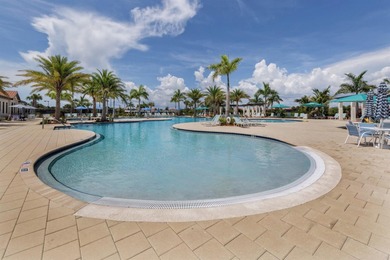 This meticulously maintained, WCI-built residence nestled in the on Sarasota National Golf Club in Florida - for sale on GolfHomes.com, golf home, golf lot