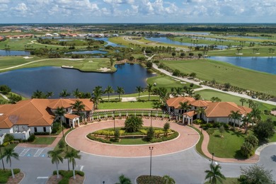 This meticulously maintained, WCI-built residence nestled in the on Sarasota National Golf Club in Florida - for sale on GolfHomes.com, golf home, golf lot