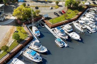 Ready for scenic views of the waterway and to enjoy waterfront on Wachesaw Plantation Club in South Carolina - for sale on GolfHomes.com, golf home, golf lot