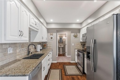 Maintenance-free living at Teetering Rocks Golf Course. This on Teetering Rocks Links in Missouri - for sale on GolfHomes.com, golf home, golf lot