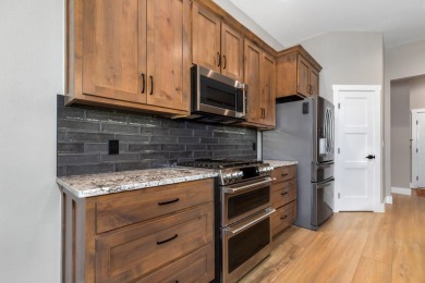 SELLER IS OFFERING A 4000 DOLLAR CREDIT TO A BUYER!
If you're on Patricia Island Golf Club in Oklahoma - for sale on GolfHomes.com, golf home, golf lot