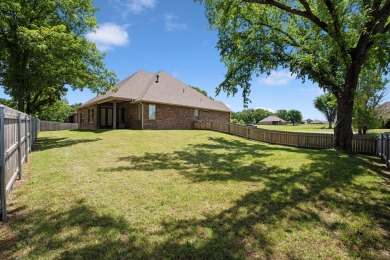 SELLER IS OFFERING A 4000 DOLLAR CREDIT TO A BUYER!
If you're on Patricia Island Golf Club in Oklahoma - for sale on GolfHomes.com, golf home, golf lot