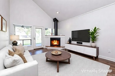 Welcome to Round River!  This one-level, 2-bedroom / 2 bathroom on Rebsamen Park Golf Course in Arkansas - for sale on GolfHomes.com, golf home, golf lot