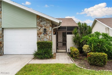 Welcome home to this beautiful 2 bedroom, 2 bath Villa in the on Cross Creek Country Club in Florida - for sale on GolfHomes.com, golf home, golf lot