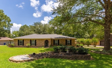 Experience modern living in this fully updated 3 Bedroom, 2 on Neches Pines Golf Course in Texas - for sale on GolfHomes.com, golf home, golf lot