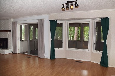 Very nice home on Coronado Golf Course overlooking the 11th on Coronado Golf Course in Arkansas - for sale on GolfHomes.com, golf home, golf lot