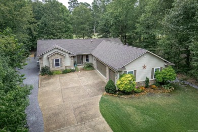 Almost like new with Bonus Lot included! Immaculate 3BR/2B on Ponce De Leon Golf Course in Arkansas - for sale on GolfHomes.com, golf home, golf lot