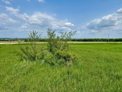 1.69 acre lot overlooking the Coteau Valley in NE South Dakota on Valley View Country Club in South Dakota - for sale on GolfHomes.com, golf home, golf lot
