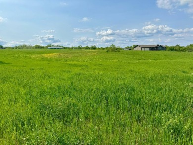 1.69 acre lot overlooking the Coteau Valley in NE South Dakota on Valley View Country Club in South Dakota - for sale on GolfHomes.com, golf home, golf lot