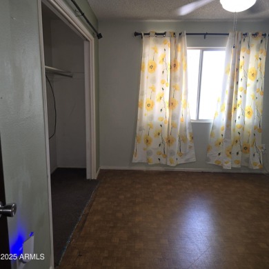 Spacious and Rare 3 bedroom Sun City townhome.  End unit.  Roof on Sun City Lakes West and East in Arizona - for sale on GolfHomes.com, golf home, golf lot