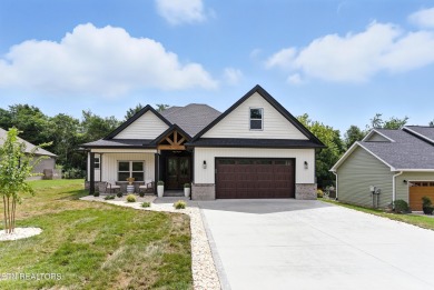 A MUST SEE, 2,811sqft NEW Construction.  FLAT Lot. This 4 BR, 3 on Tellico Village Golf Club in Tennessee - for sale on GolfHomes.com, golf home, golf lot