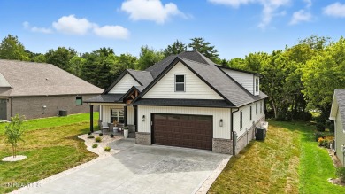 A MUST SEE, 2,811sqft NEW Construction.  FLAT Lot. This 4 BR, 3 on Tellico Village Golf Club in Tennessee - for sale on GolfHomes.com, golf home, golf lot