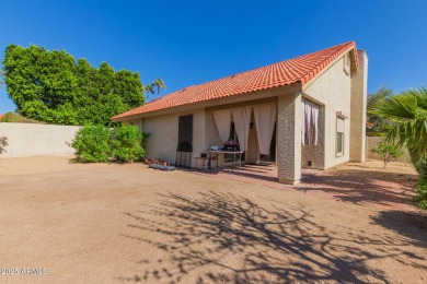 1360 sqft single-level gem! Vaulted ceilings, granite counters on Ancala Country Club in Arizona - for sale on GolfHomes.com, golf home, golf lot