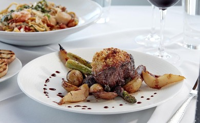 Adorable 2 BR plus loft, 2.5 BA Sealoft Villa. Wood-burning on The Seabrook Island Club in South Carolina - for sale on GolfHomes.com, golf home, golf lot