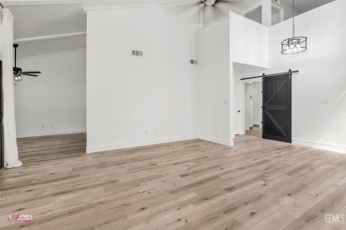 Beautifully maintained and move-in ready 3 bedroom, 2 bath condo on Sundale Country Club in California - for sale on GolfHomes.com, golf home, golf lot