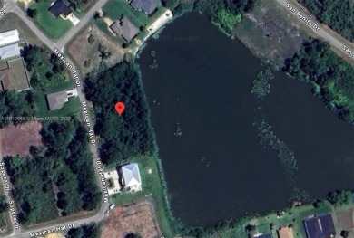 Multifamily MFAM WATR (0315) R3FUD. Build your home on this 0 on Sun n Lake Golf and Country Club in Florida - for sale on GolfHomes.com, golf home, golf lot