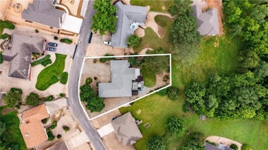 This is the home you won't want to leave! Beautiful curb appeal on Bella Vista Country Club - Scottsdale in Arkansas - for sale on GolfHomes.com, golf home, golf lot