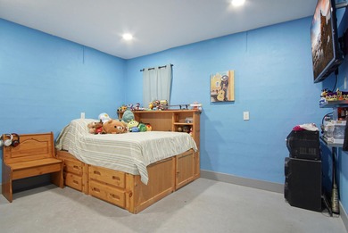 New Roof being put on for New Buyer! Beautifully maintained on The Saints At Port St Lucie Golf Course in Florida - for sale on GolfHomes.com, golf home, golf lot