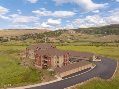 Meticulous 3-bedroom Aspen Meadows in Granby Ranch that on Headwaters Golf Course At Granby Ranch in Colorado - for sale on GolfHomes.com, golf home, golf lot