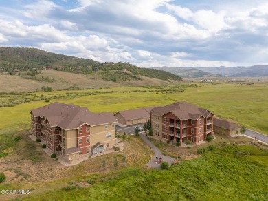 Meticulous 3-bedroom Aspen Meadows in Granby Ranch that on Headwaters Golf Course At Granby Ranch in Colorado - for sale on GolfHomes.com, golf home, golf lot