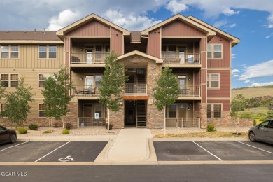 Meticulous 3-bedroom Aspen Meadows in Granby Ranch that on Headwaters Golf Course At Granby Ranch in Colorado - for sale on GolfHomes.com, golf home, golf lot