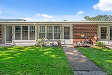 This well-maintained 1 bedroom, 1 bathroom condo offers easy on Leisure Village Golf Course in New York - for sale on GolfHomes.com, golf home, golf lot