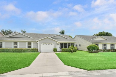 NO NEED TO WORRY ABOUT YOUR ROOF HERE - IT IS COVERED BY THE HOA on Gator Trace Golf and Country Club in Florida - for sale on GolfHomes.com, golf home, golf lot