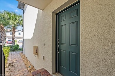 This FURNISHED condominium style 2nd floor Carriage Home is on Panther Run Golf Club in Florida - for sale on GolfHomes.com, golf home, golf lot