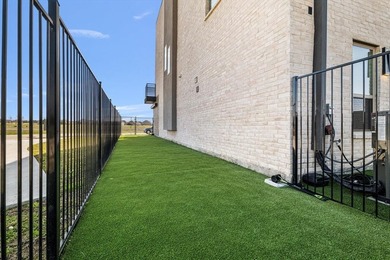 Luxury Corner Townhome in Heath Golf & Yacht Club !
Discover on Heath Golf and Yacht Club in Texas - for sale on GolfHomes.com, golf home, golf lot