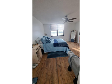 All hurricane impact windows, new A/C, hot water heater (2023) on Wynmoor Golf Course in Florida - for sale on GolfHomes.com, golf home, golf lot